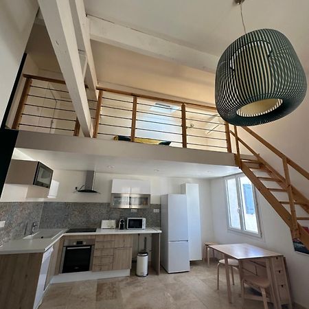 Appartement Avec Vue Sur L Eglise Des Saintes エクステリア 写真