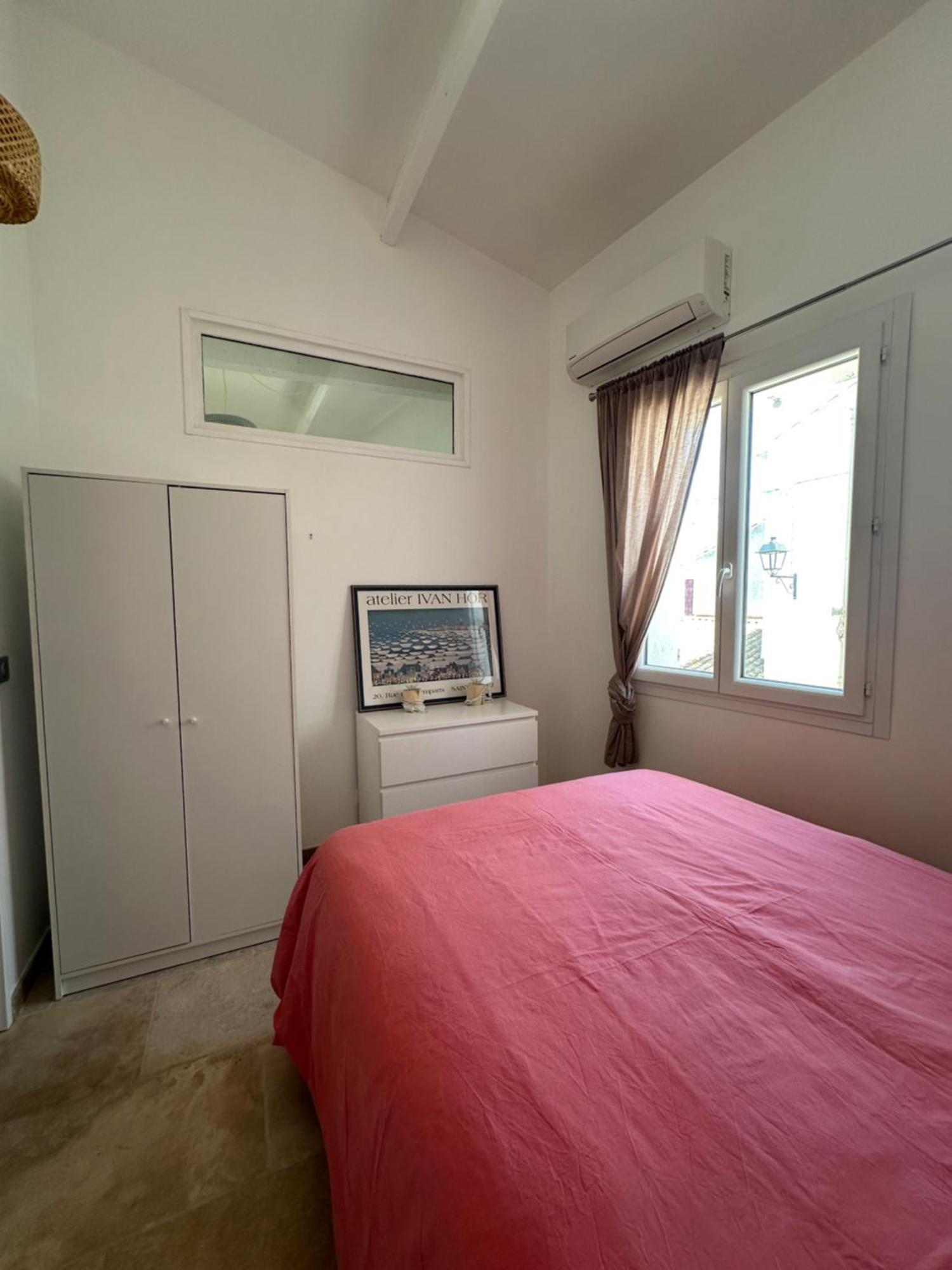 Appartement Avec Vue Sur L Eglise Des Saintes エクステリア 写真