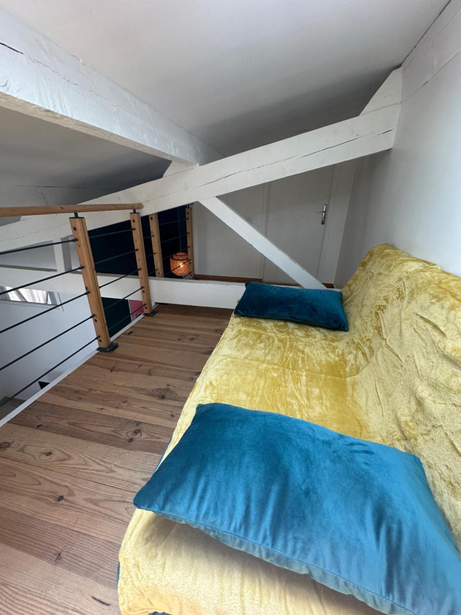 Appartement Avec Vue Sur L Eglise Des Saintes エクステリア 写真
